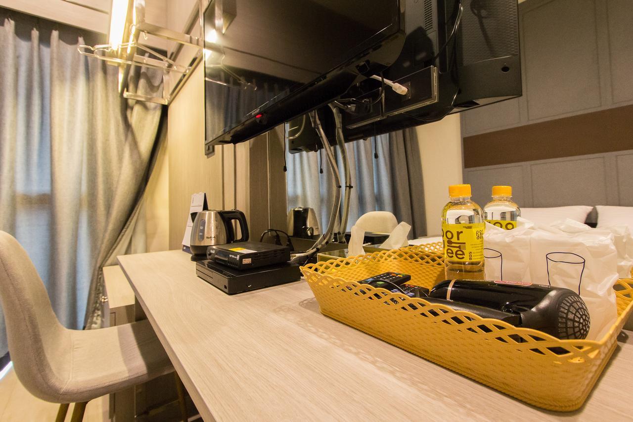 Lazy Sunday Hostel Bangkok Bagian luar foto